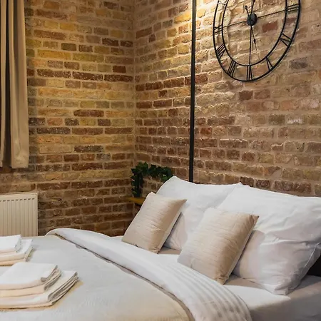 The Magnificent Urban Hideaway *